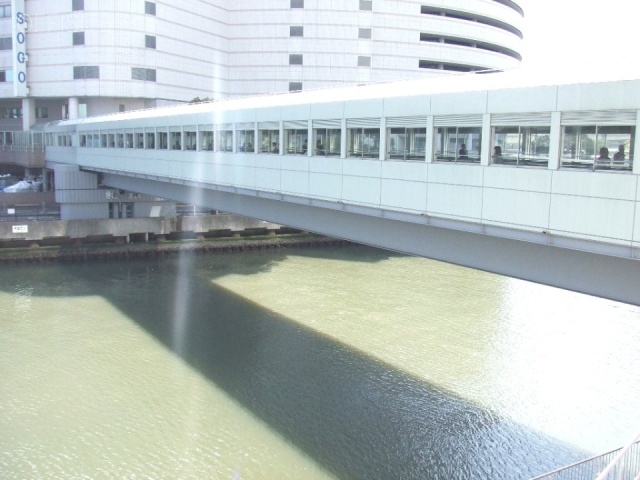 横浜ベイクォータービル 画像