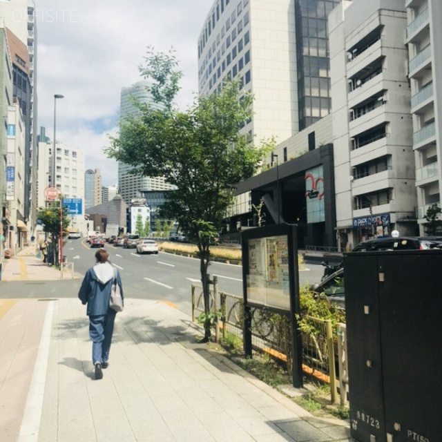 ザイマックス東麻布ビル ビル前面道路