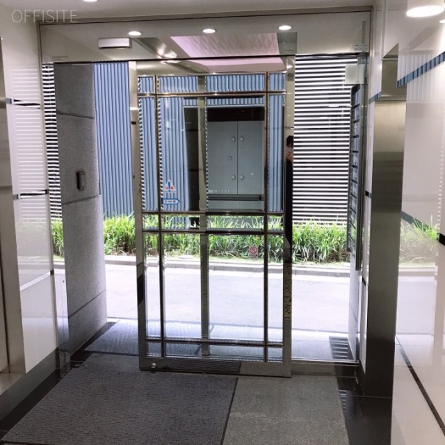 銀座スイムビル エントランス