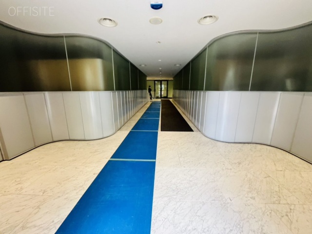 虎ノ門実業会館四谷ビル　エントランス