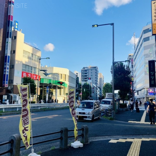 河内ビル ビル前面道路