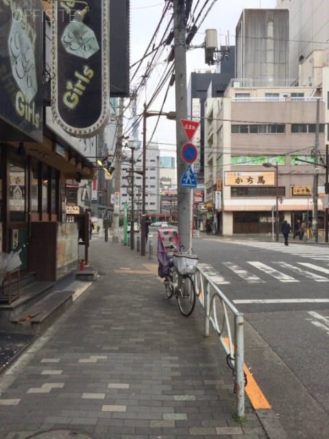 OTIAM(オーティアム) ビル前面道路