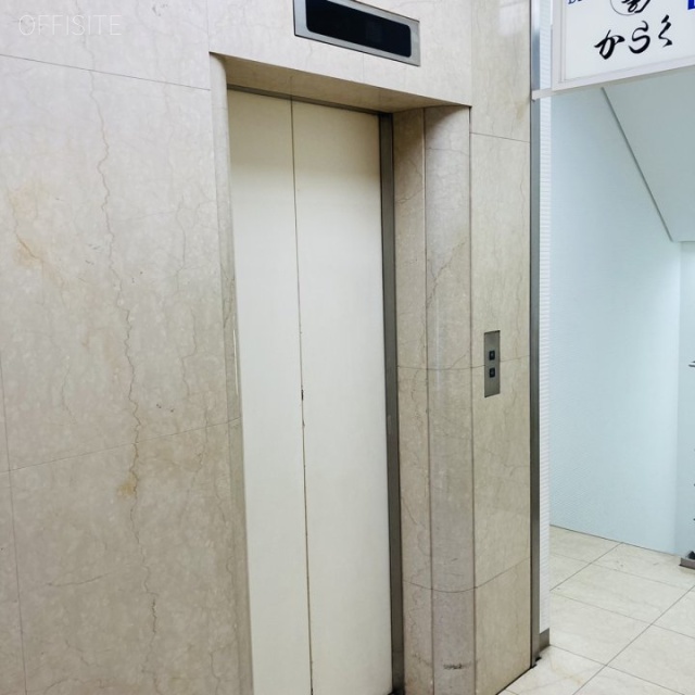 銀座西五番館ビル エレベーター