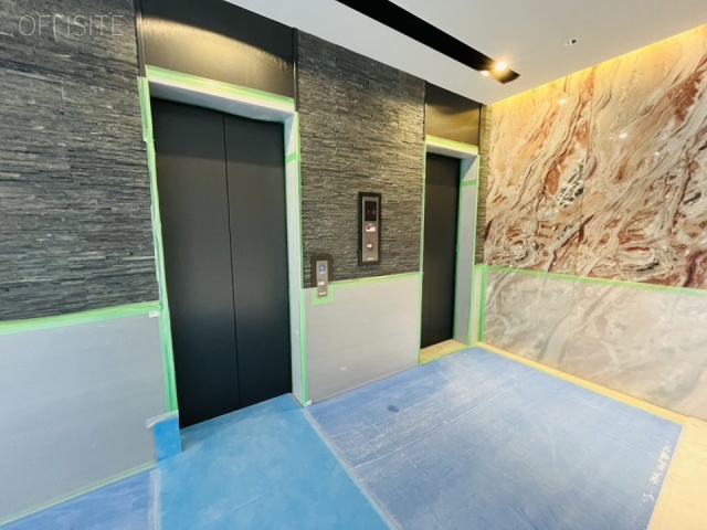 アップルーヴメントビル　エントランス