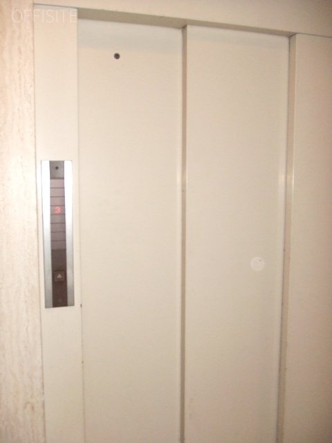 寺内ビル エレベーター