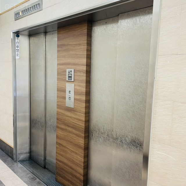 越前屋ビル エレベーター