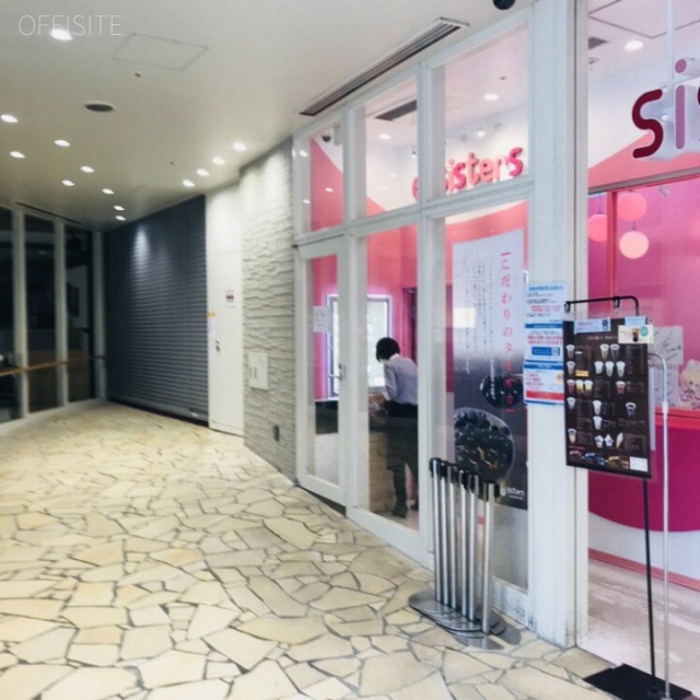 WACCA池袋 エントランス