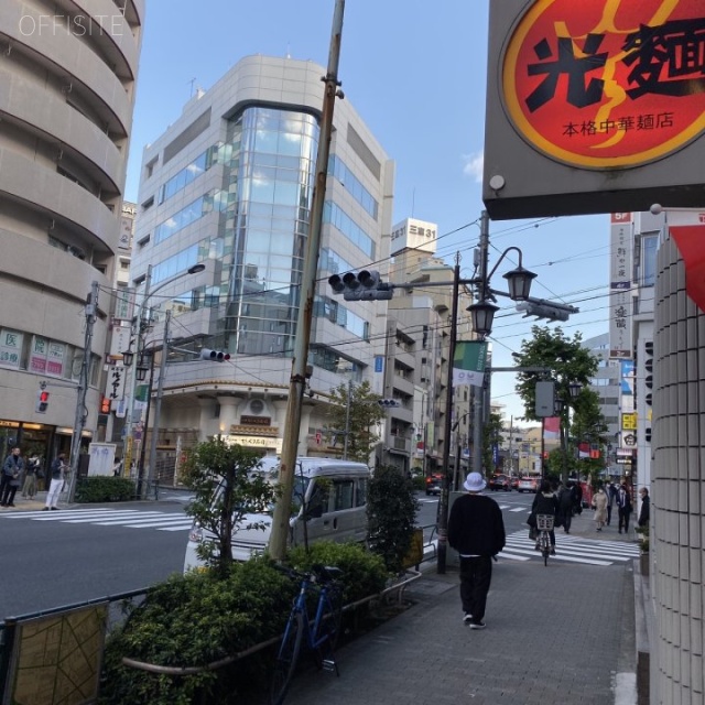 A・Iビル ビル前面道路