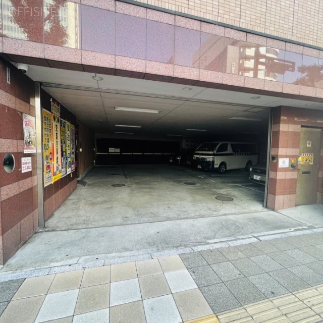 ワキタビル 駐車場