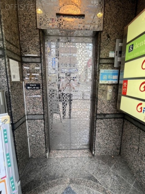ノアースアーク御茶ノ水　エントランス