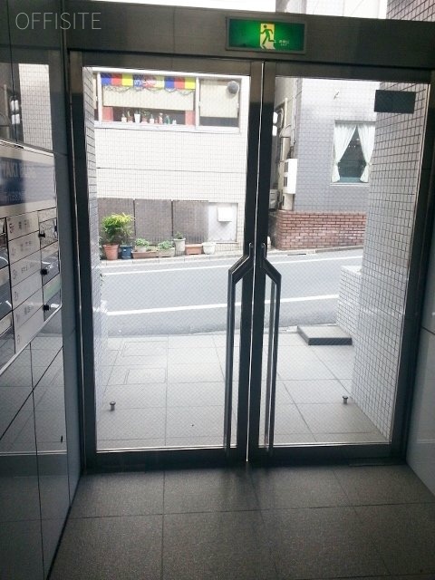 滝ビル エントランス