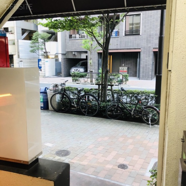玉井ビル エントランス
