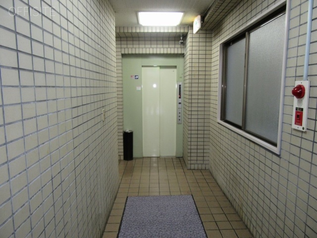関ビル エントランス