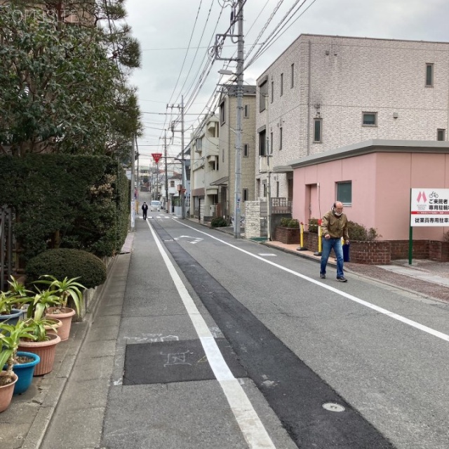 早川テナント 前面道路