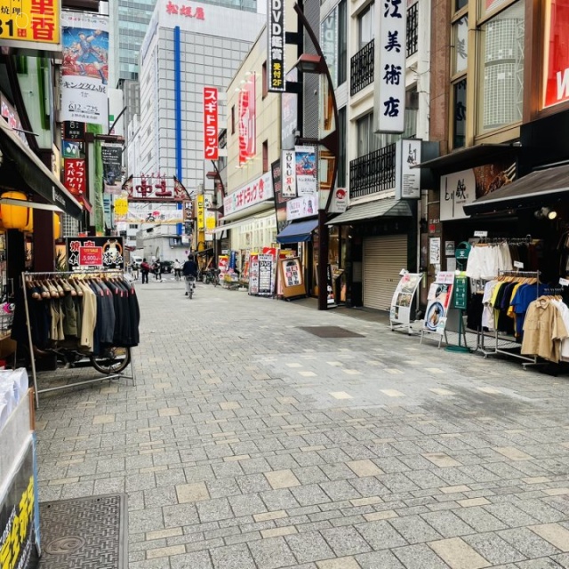 三浦ビル ビル前面道路