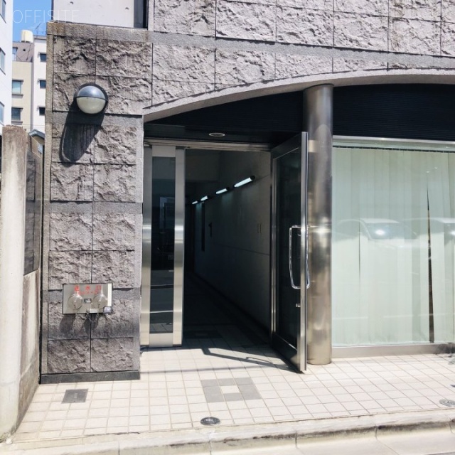 翔和浅草橋ビル エントランス