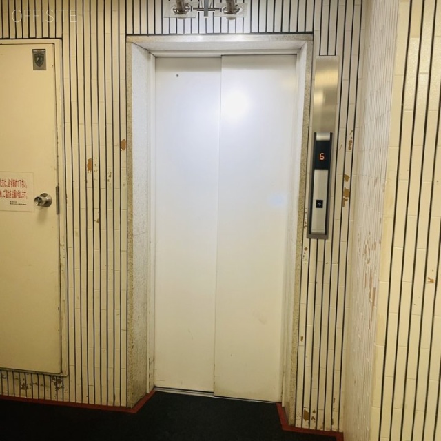 西入ビル エレベーター