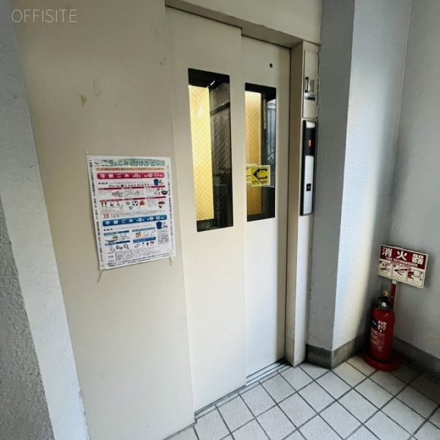 細川ビル エレベーター