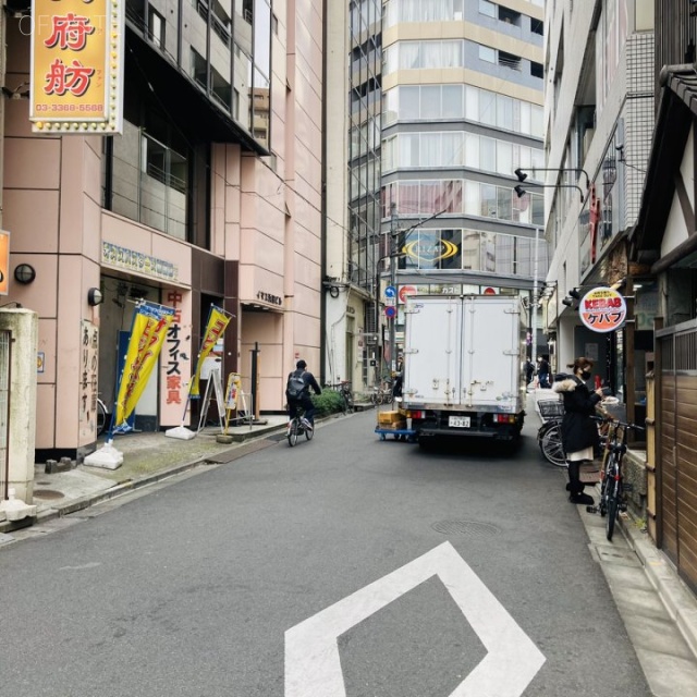 斉藤ビル ビル前面道路