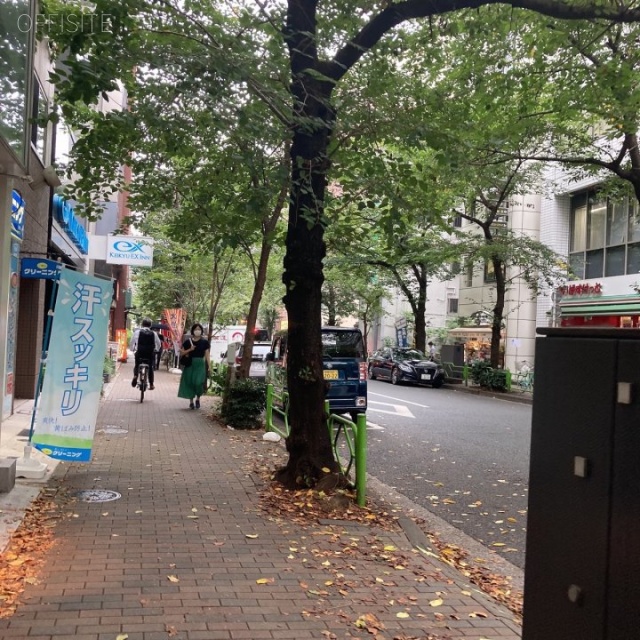 大成ビル ビル前面道路