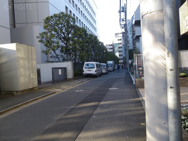 YM芝公園ビル ビル前面道路