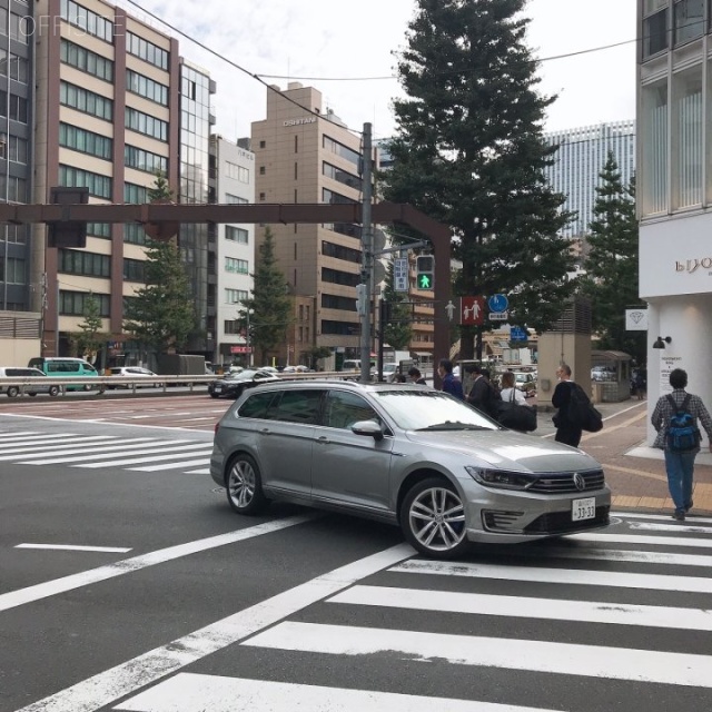 銀座三田ビル ビル前面道路