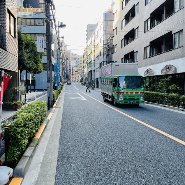 GSハイム御茶ノ水 ビル前面道路