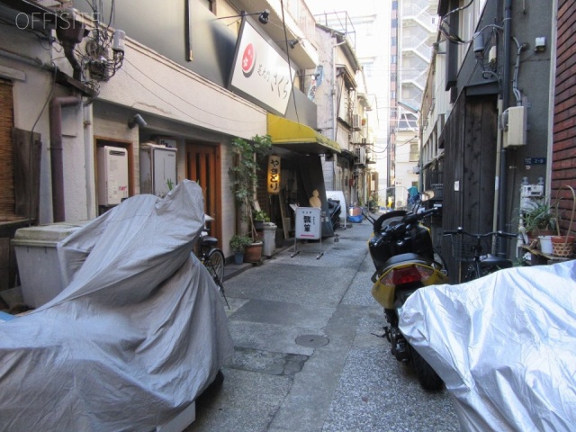 芝大門2丁目店舗ビル ビル前面道路