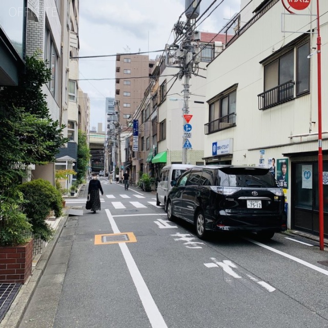 古川ビル ビル前面道路