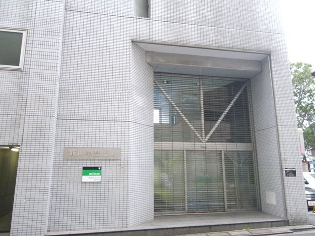 新川中埜THビル エントランス