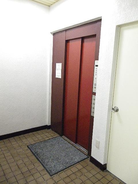 大澤ビル エレベーター