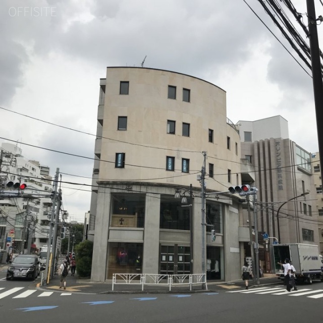 MF神宮前 外観