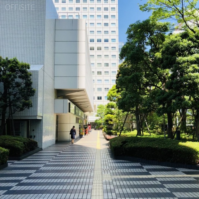 新大崎勧業(大崎ニューシティ4号館)ビル ビル前面道路