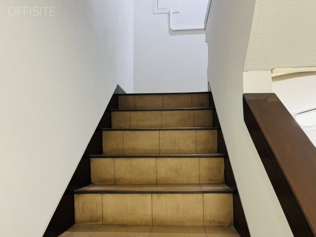 穂積ビル　エントランス