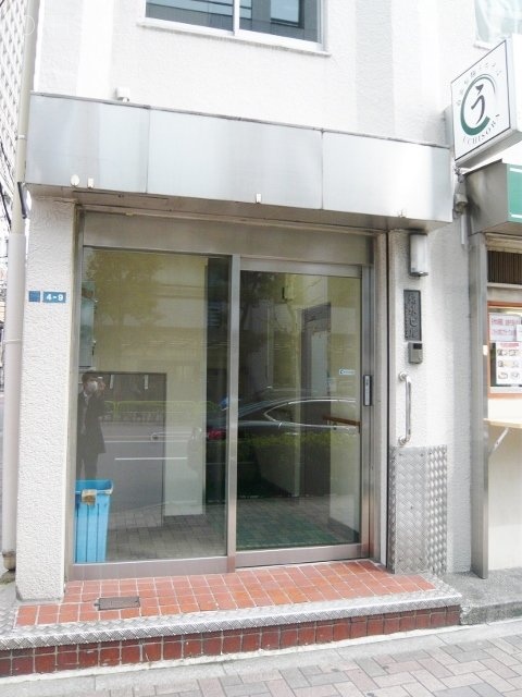 第一錦水ビル エントランス
