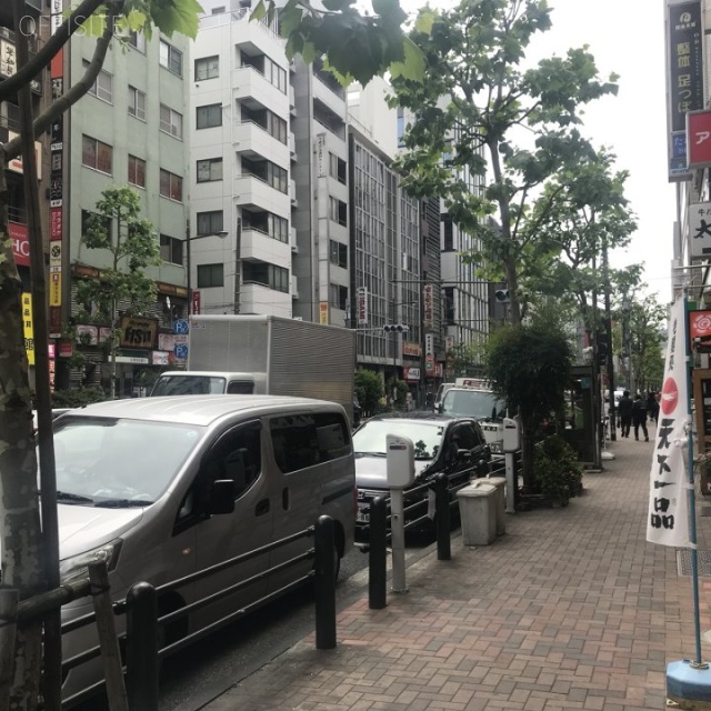 田中ビル ビル前面道路