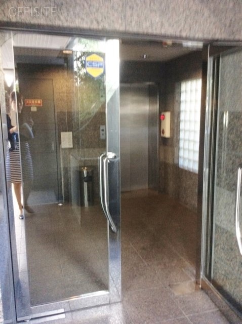 ベルズ原宿 エントランス
