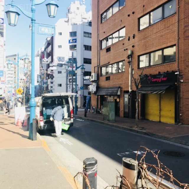 武蔵野ビル ビル前面道路