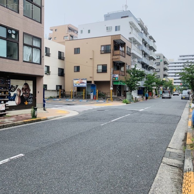 西葛西メディカルプラザ ビル前面道路