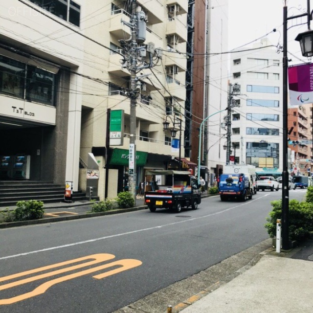 第二長澤ビル ビル前面道路