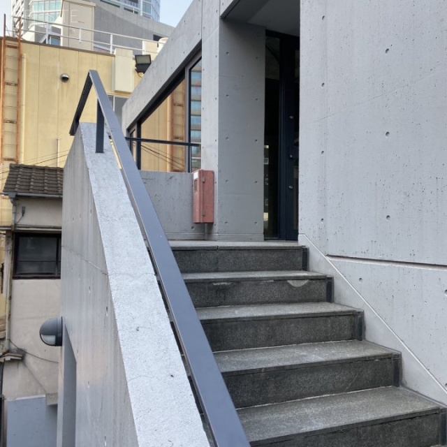 ANDOSビル 外観
