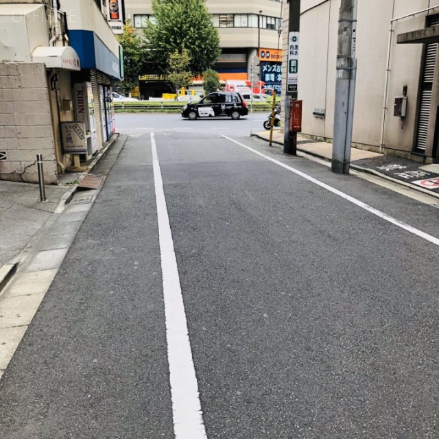 SGスクエア 前面道路