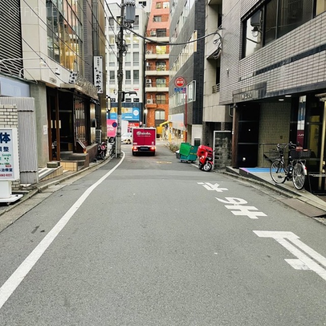 MY赤坂ビル 前面道路