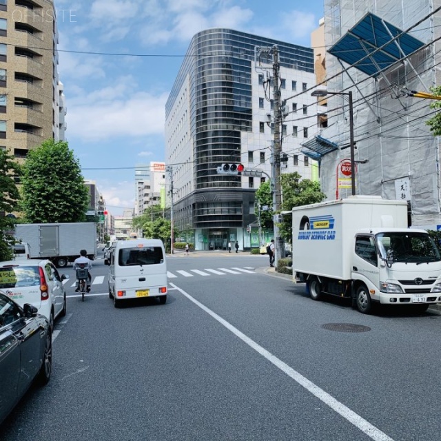 六甲第2ビル ビル前面道路