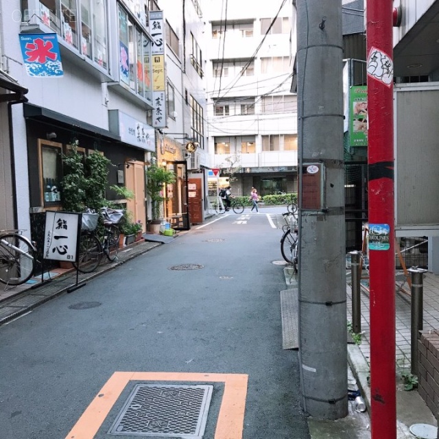 KTSビル ビル前面道路