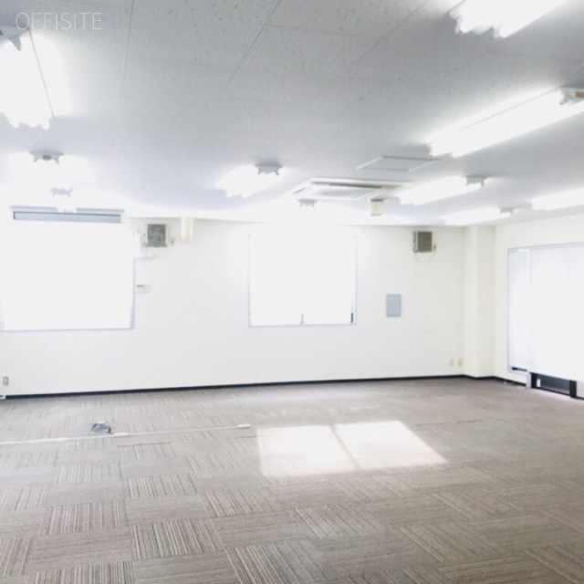 KITビル 室内