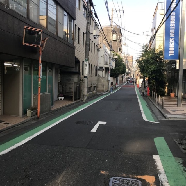 木村ビル　ビル前面道路