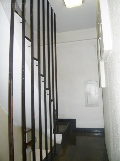 山茂登ビル 画像