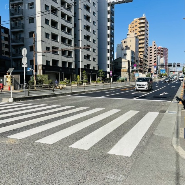 戸越銀座フロント ビル前面道路