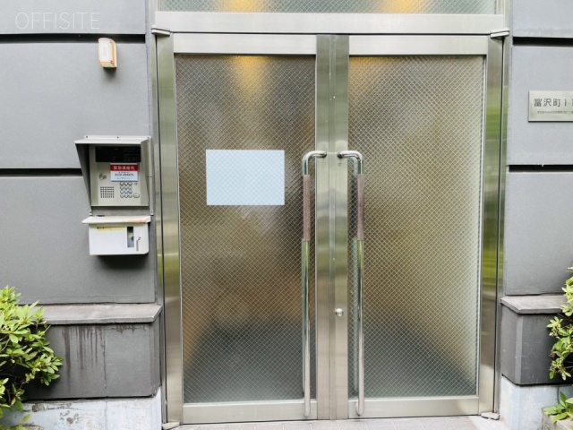 日本橋富沢町111ビル　通用口